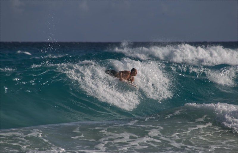 surfing-cancun